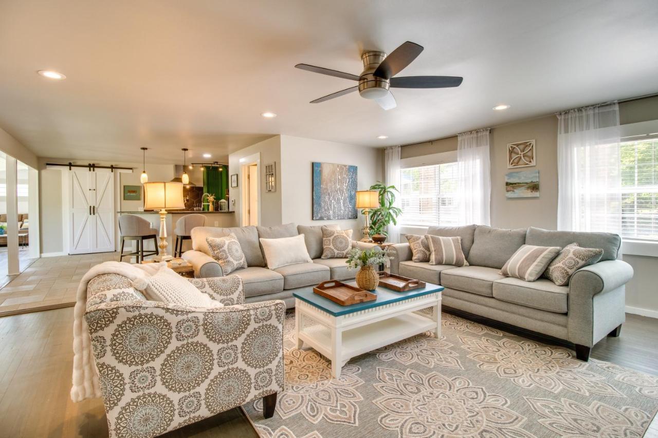 Charming Mountain Home Retreat Walk To Marina! Bagian luar foto