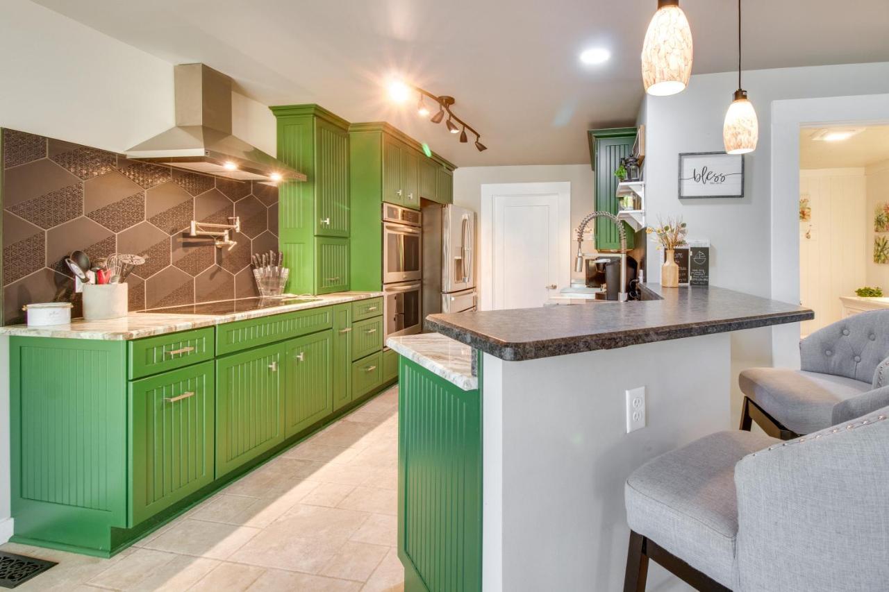 Charming Mountain Home Retreat Walk To Marina! Bagian luar foto