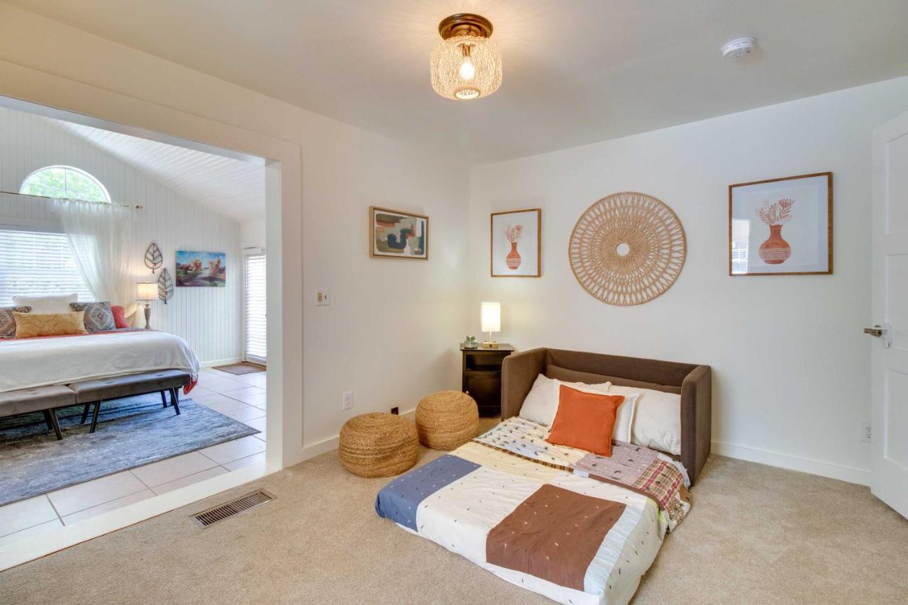 Charming Mountain Home Retreat Walk To Marina! Bagian luar foto